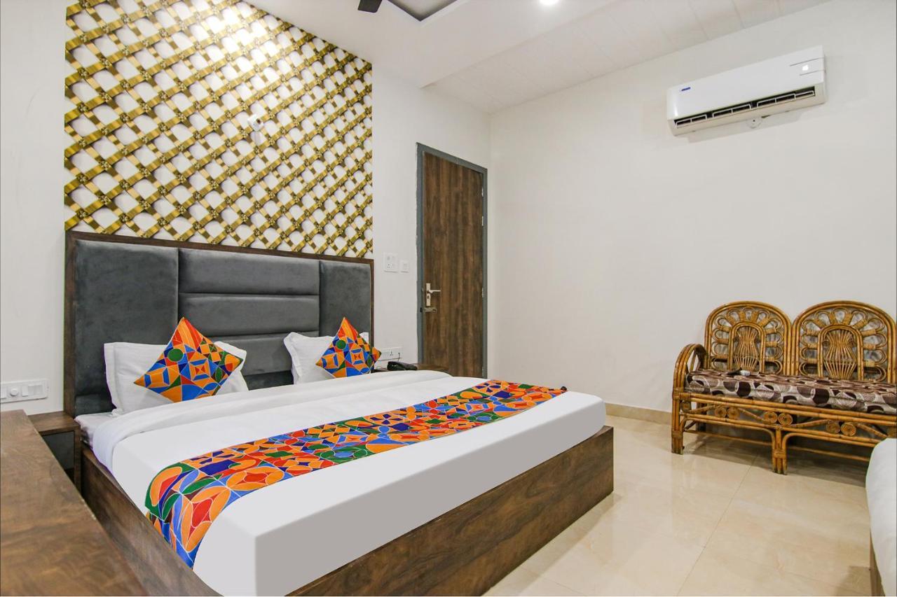 Fabhotel Prime Taj Castle Amritsar Exterior foto
